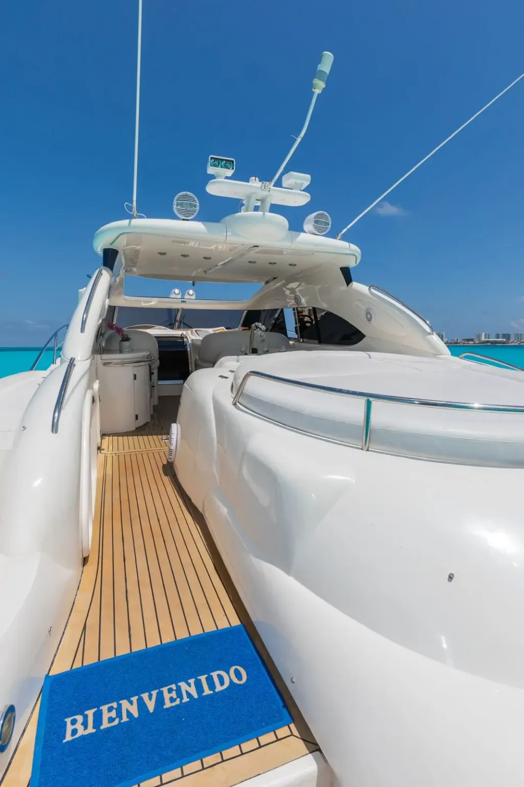 Sunseeker Predator 63 pies - Imagen 9