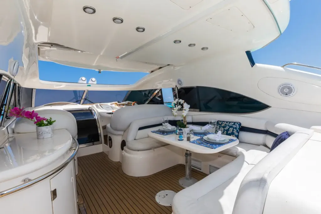 Sunseeker Predator 63 pies - Imagen 5