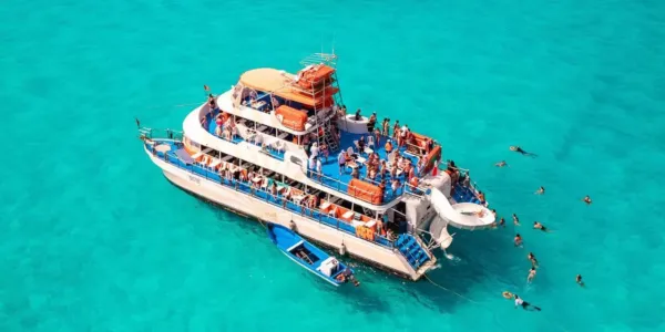 Dancer Cruise - Tour en Catamar&aacute;n a Isla Mujeres