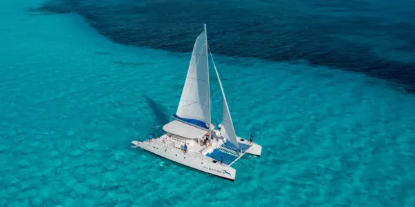 Get Up and Go - Tour en Catamar&aacute;n a Isla Mujeres