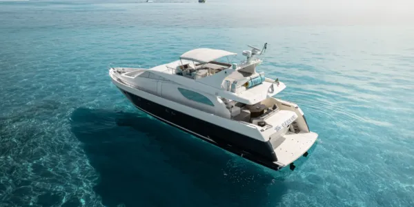 Ferretti 72 ft - Exclusivo